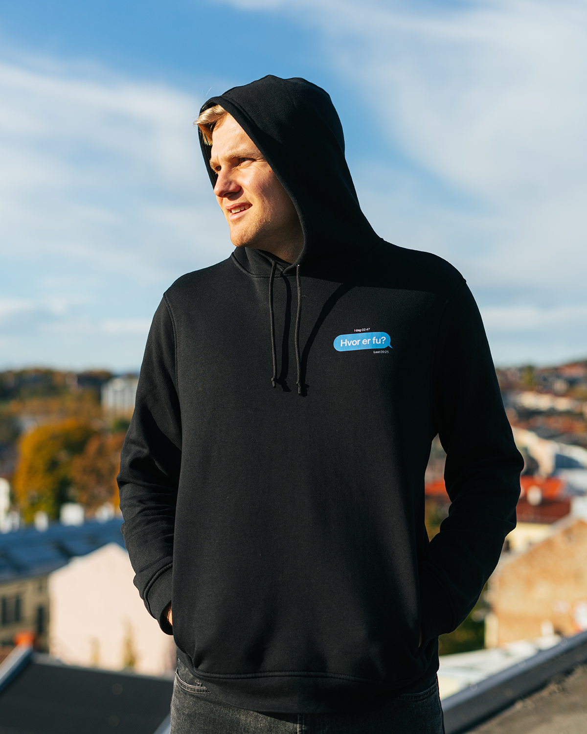 SORT HVOR ER FU? HOODIE